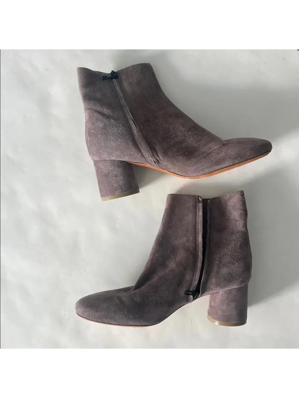 VINCE RIDLEY GRAY SUEDE BOOTIES ROUND BLOCK HEEL Size 7M $259
